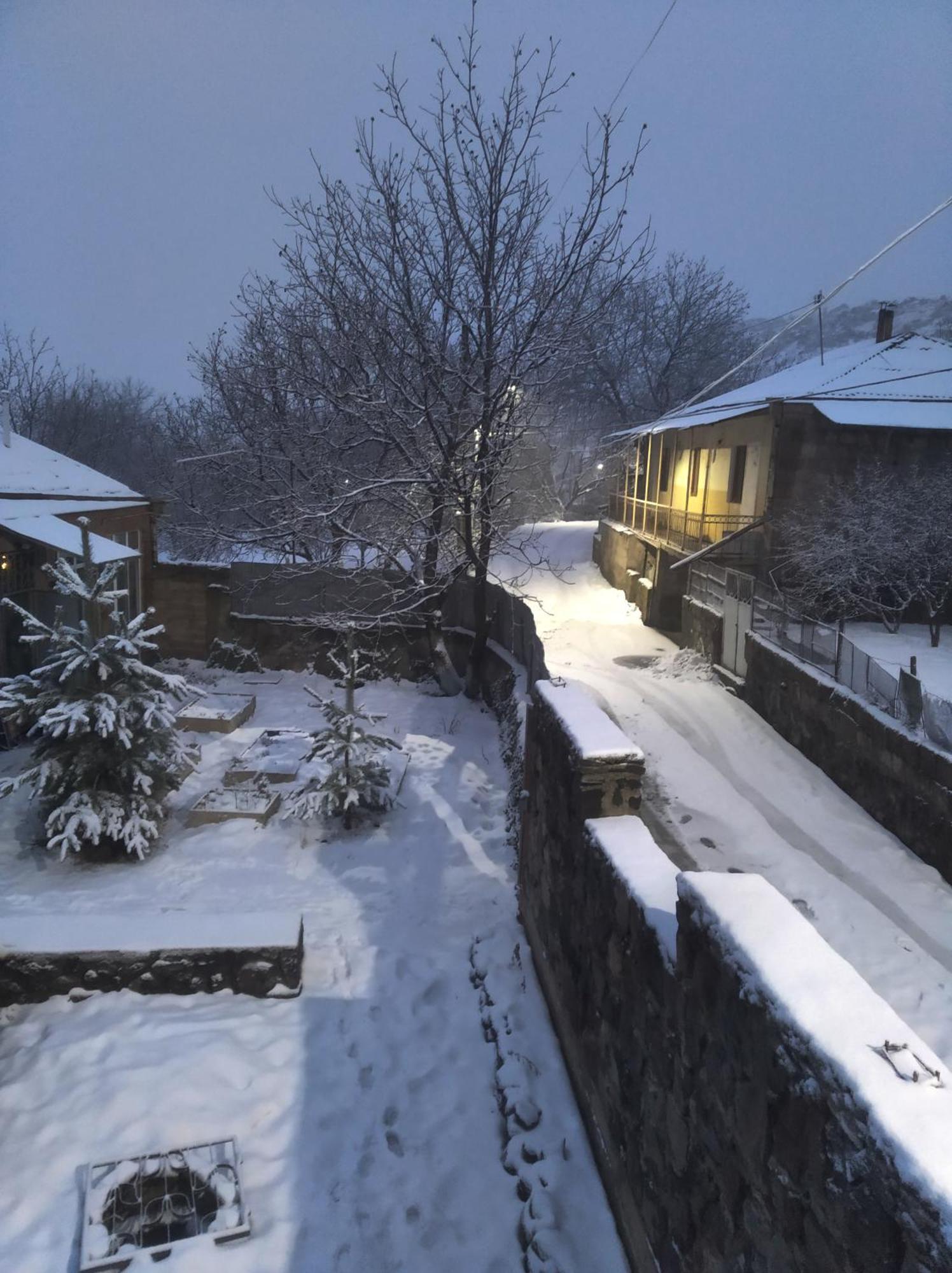 Zove Rural Cottage With Garden Views K'arashamb Exteriér fotografie